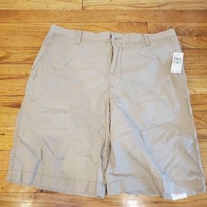 IZOD Men's Khaki Shorts - New 34 Waist